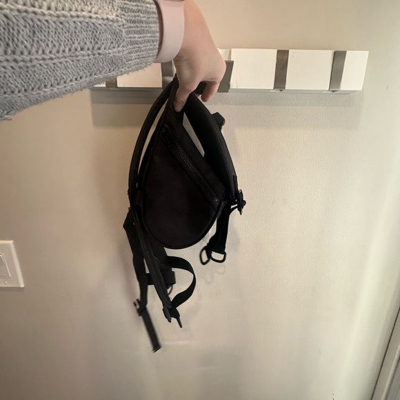 Dog carrier - Picture 4 of 4